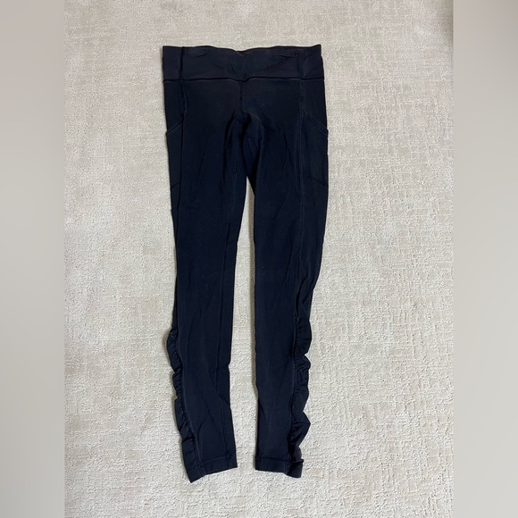 lululemon athletica Pants - Lululemon Black Ruffle women’s Leggings (no Tag but fit size 6-8)